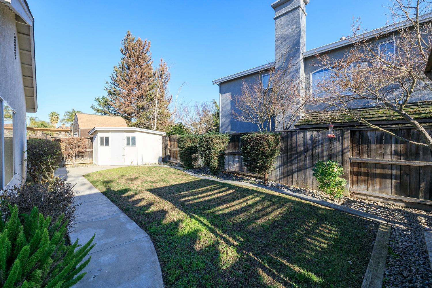 Detail Gallery Image 42 of 45 For 2192 Ivory Lace Ave, Manteca,  CA 95337 - 4 Beds | 2/1 Baths