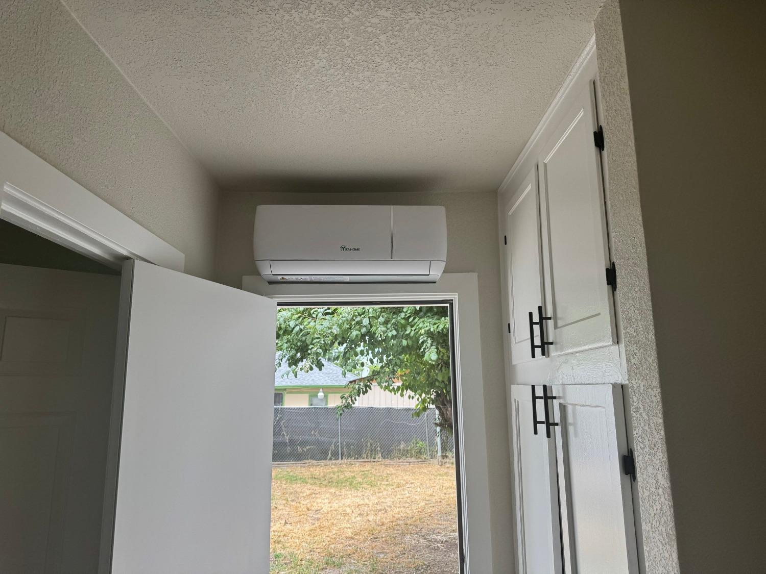 Detail Gallery Image 11 of 22 For 3138 San Diego Way, Sacramento,  CA 95820 - 4 Beds | 1/1 Baths