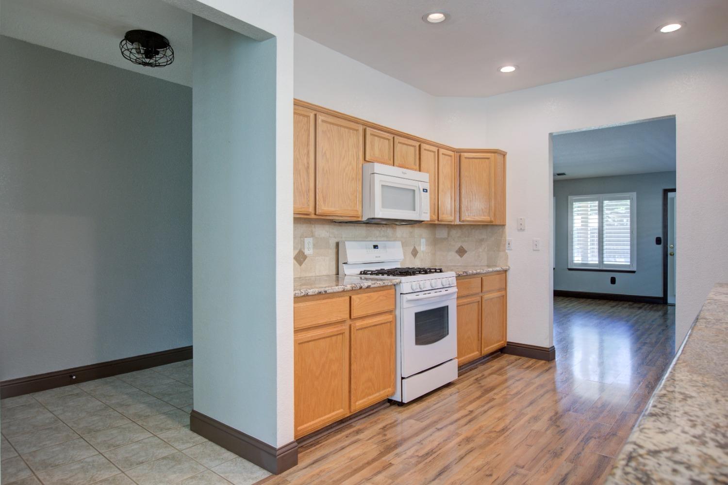 Detail Gallery Image 20 of 55 For 1217 Fairway Dr, Atwater,  CA 95301 - 3 Beds | 2 Baths