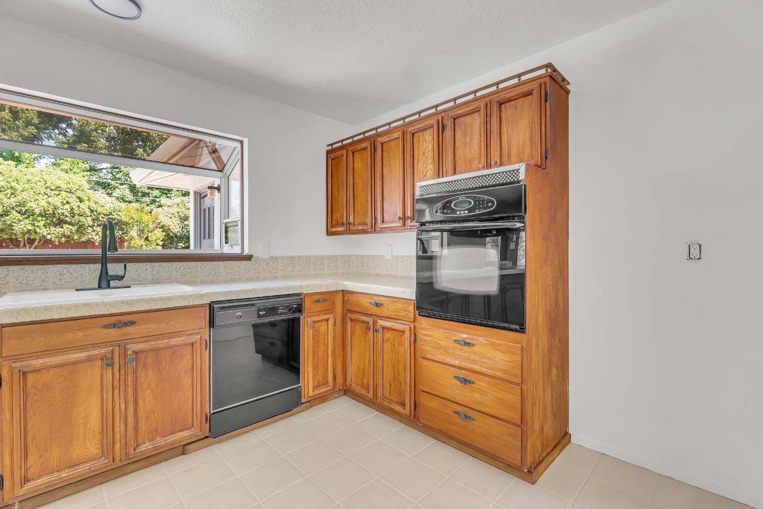Evening Way, Citrus Heights, California image 7
