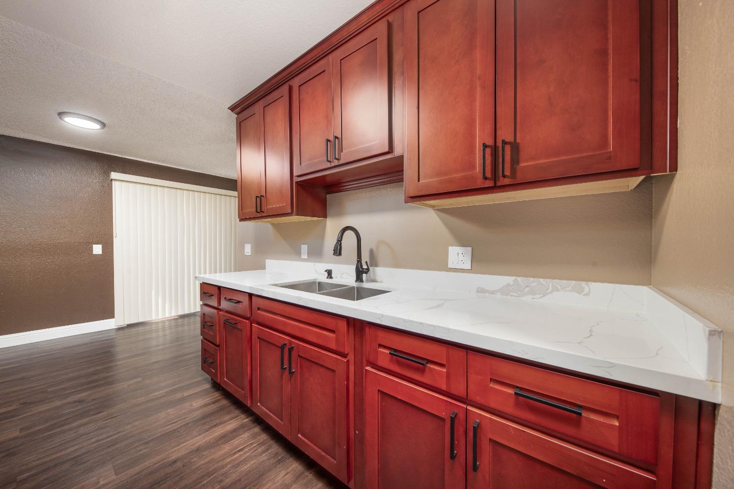 Detail Gallery Image 1 of 31 For 3591 Quail Lakes Dr #3,  Stockton,  CA 95207 - 1 Beds | 1 Baths