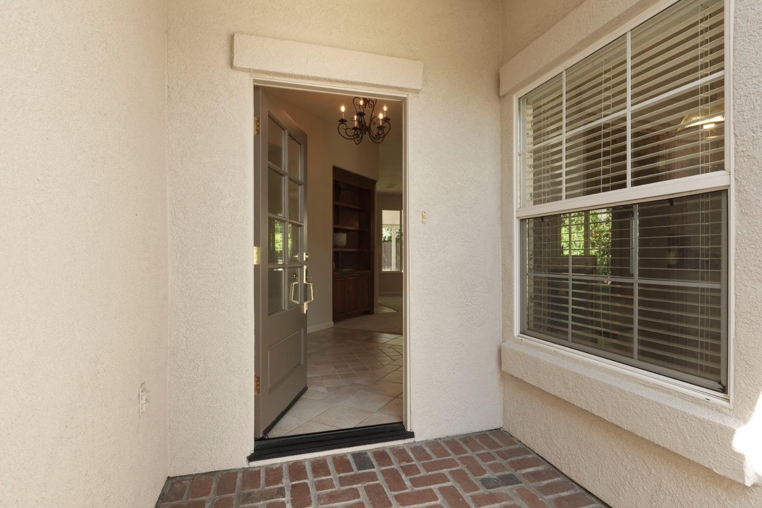 Detail Gallery Image 7 of 48 For 2607 W Elm St, Lodi,  CA 95242 - 3 Beds | 2 Baths