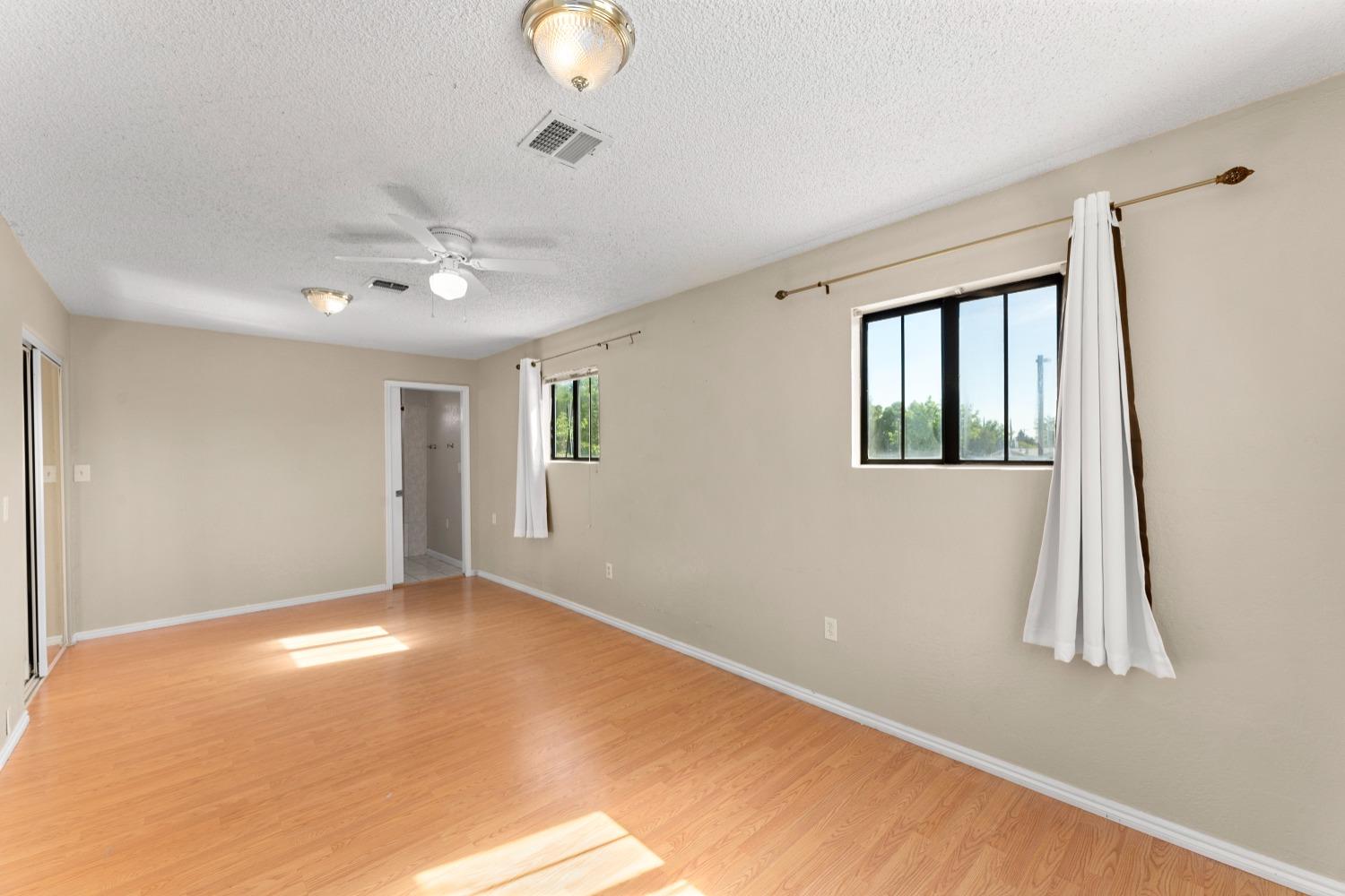 Detail Gallery Image 41 of 84 For 8905 Fredric, Sacramento,  CA 95826 - 4 Beds | 3 Baths