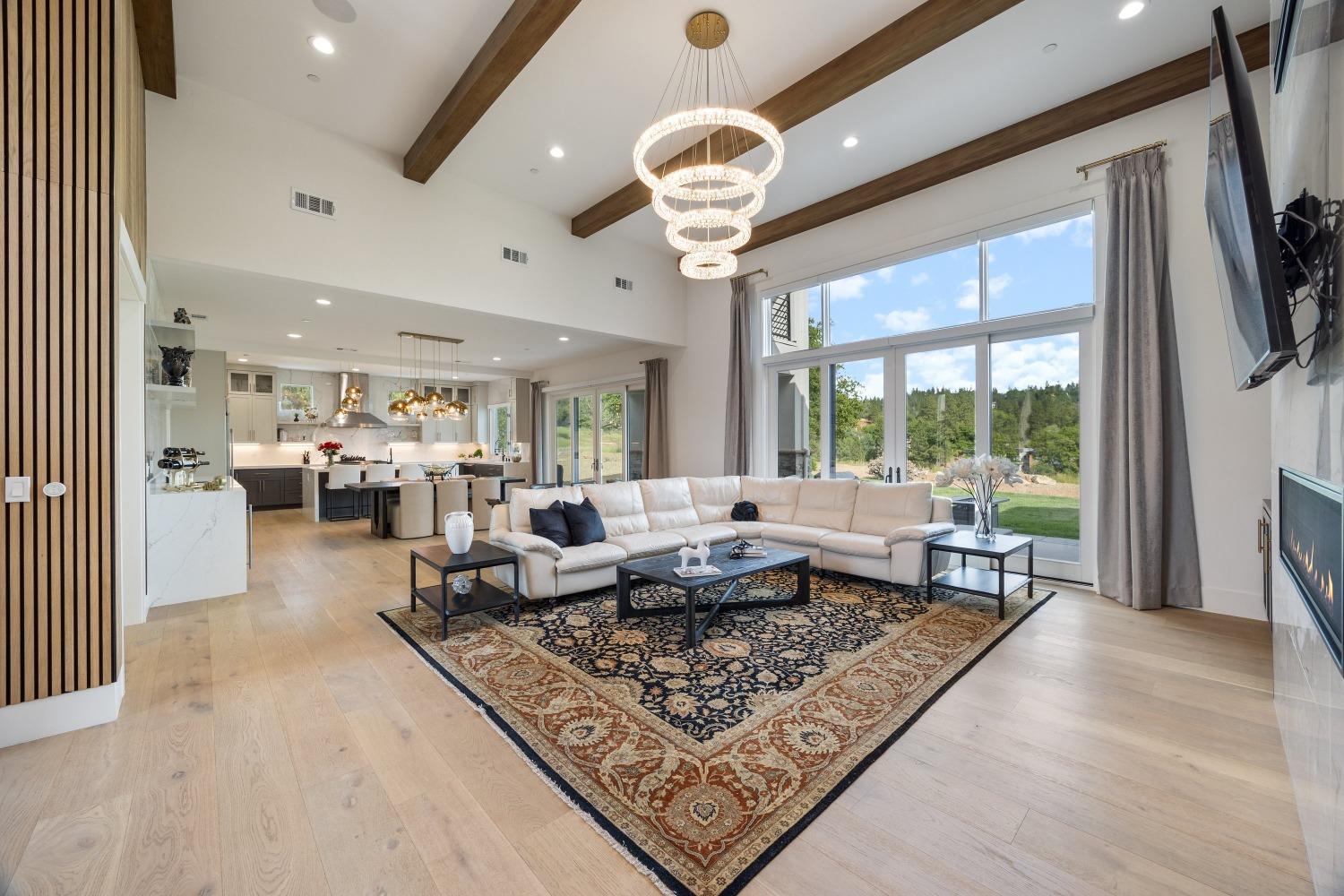 Detail Gallery Image 9 of 64 For 2056 Long View Dr, Meadow Vista,  CA 95722 - 4 Beds | 5/1 Baths