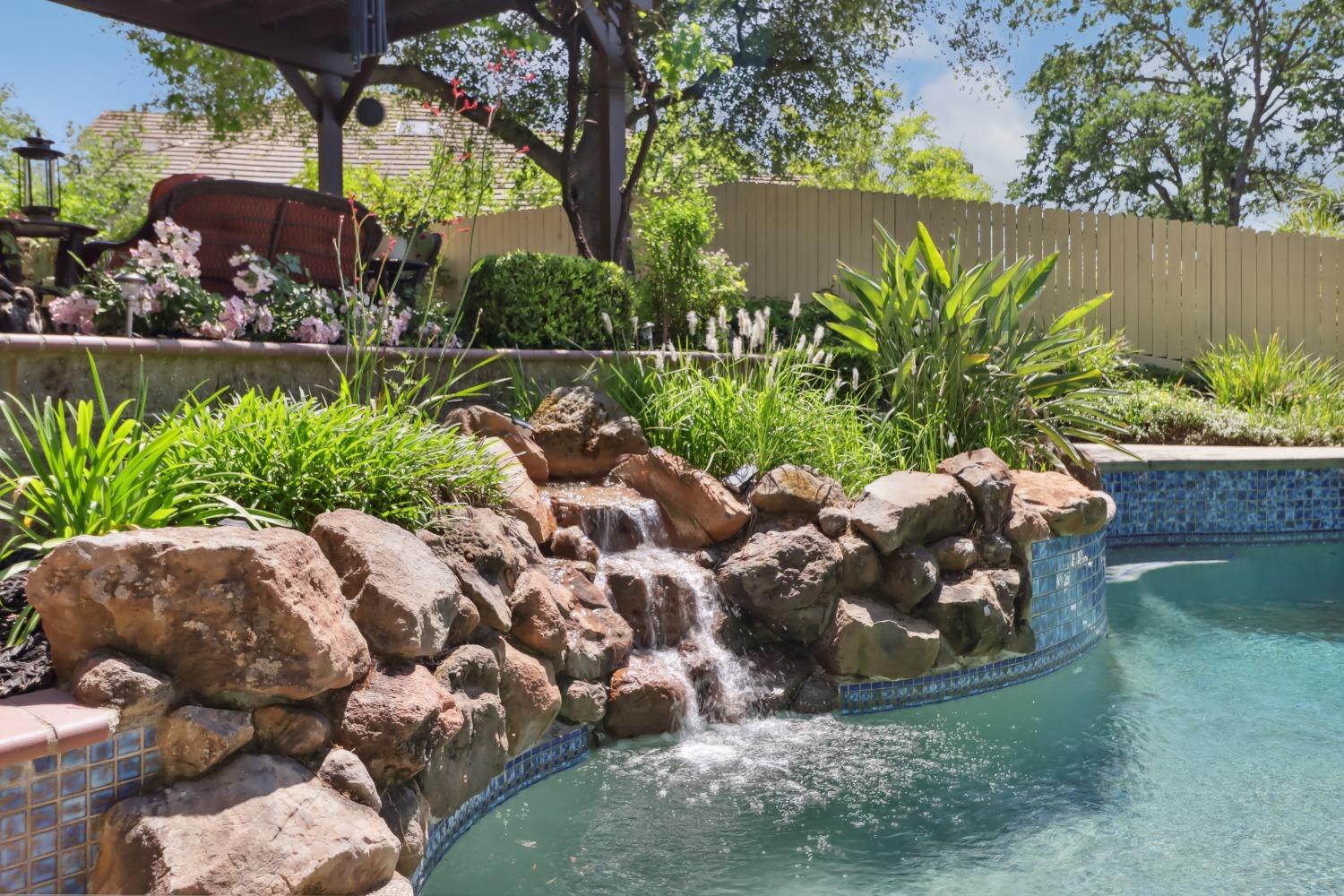 Detail Gallery Image 68 of 99 For 204 Davies Ct, Folsom,  CA 95630 - 4 Beds | 2/1 Baths