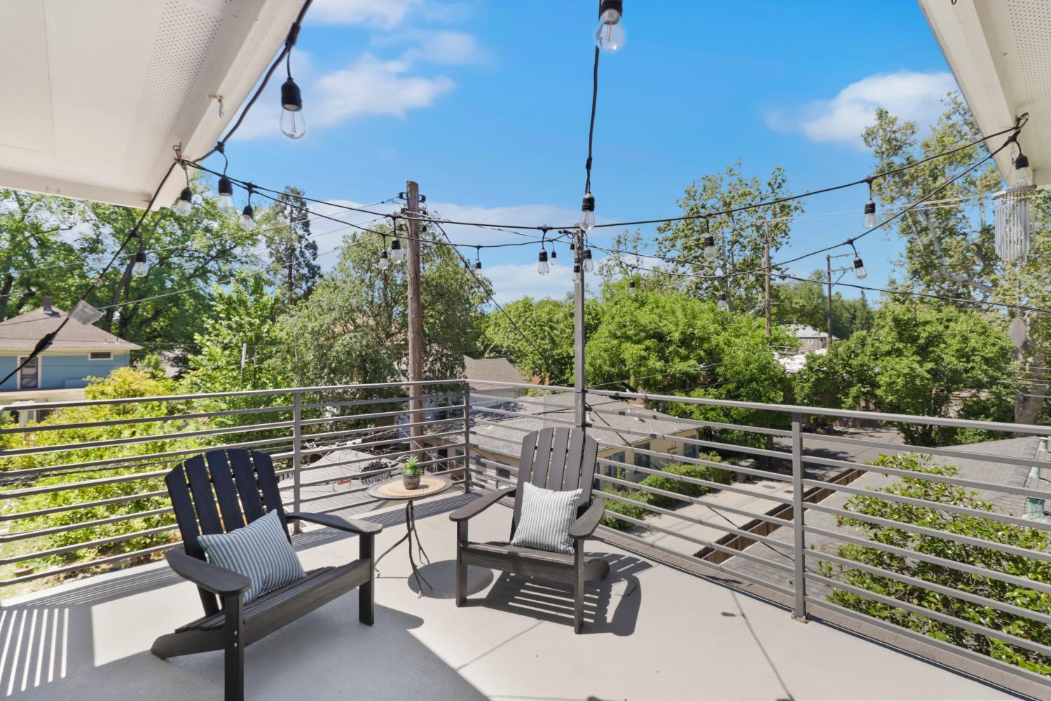 Detail Gallery Image 21 of 58 For 2011 Fat Aly, Sacramento,  CA 95811 - 3 Beds | 2/2 Baths