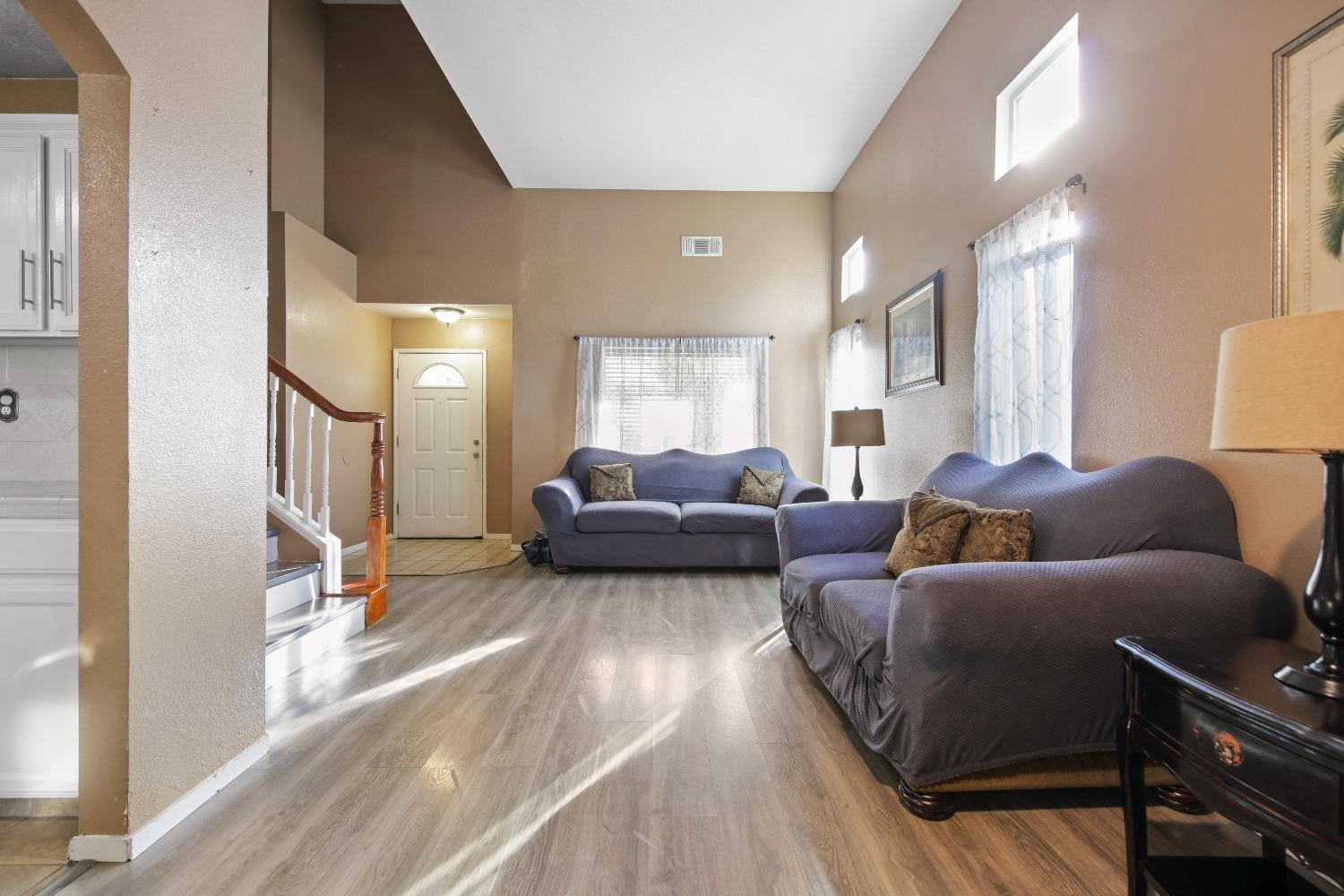 Detail Gallery Image 10 of 50 For 810 River Raft, Modesto,  CA 95351 - 4 Beds | 3 Baths