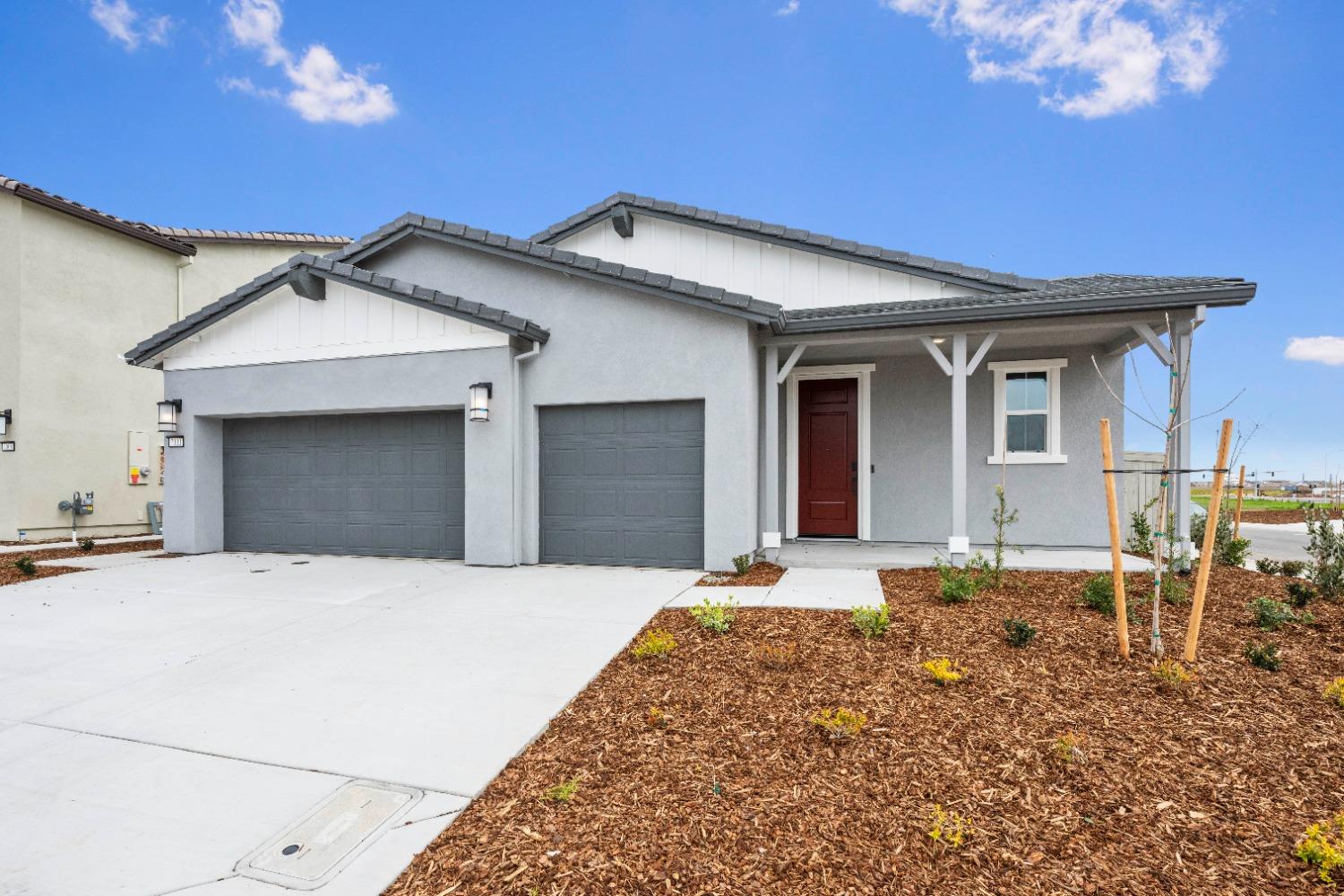 Detail Gallery Image 2 of 40 For 7000 Carbone, Roseville,  CA 95757 - 3 Beds | 2/1 Baths