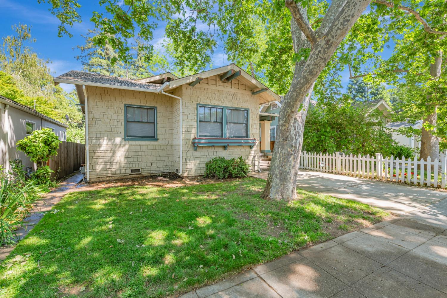41st Street, Sacramento, California image 2