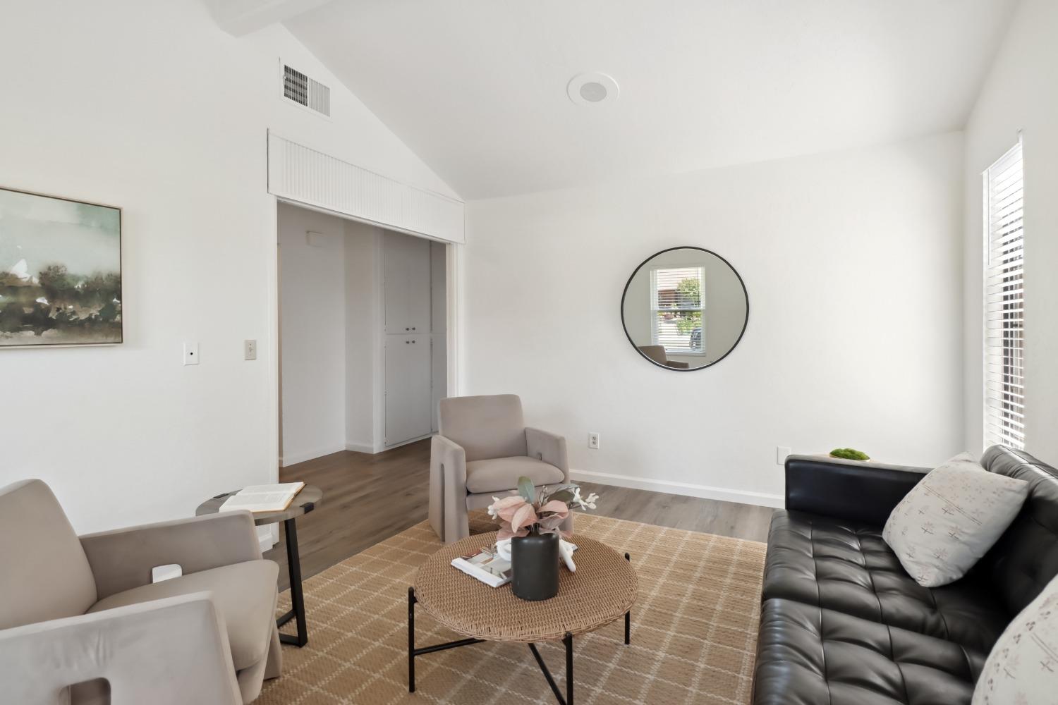 Detail Gallery Image 6 of 38 For 2888 Baronet Way, Sacramento,  CA 95833 - 4 Beds | 2 Baths