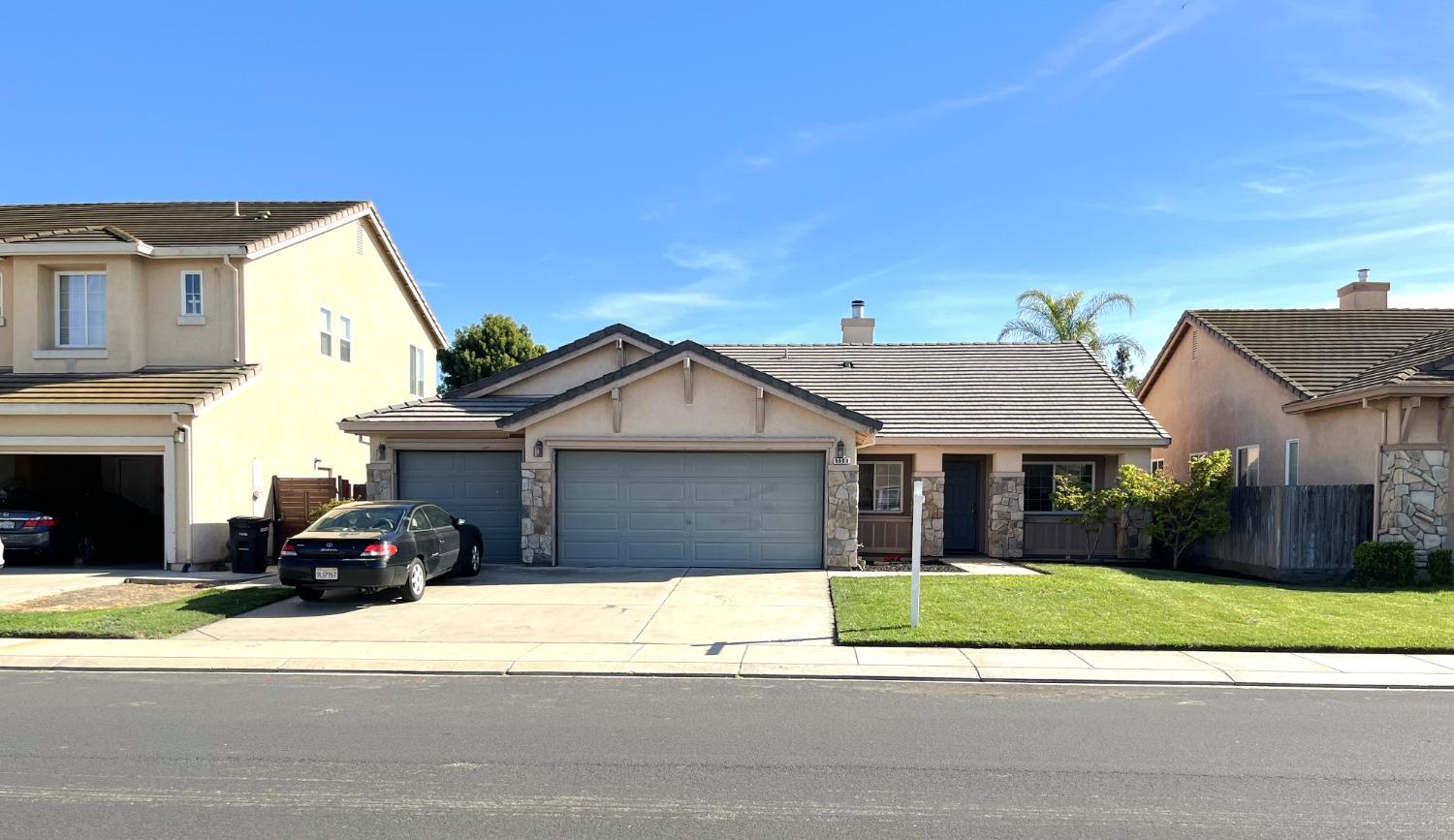 Detail Gallery Image 4 of 17 For 5600 Gateway Dr, Salida,  CA 95368 - 4 Beds | 2 Baths