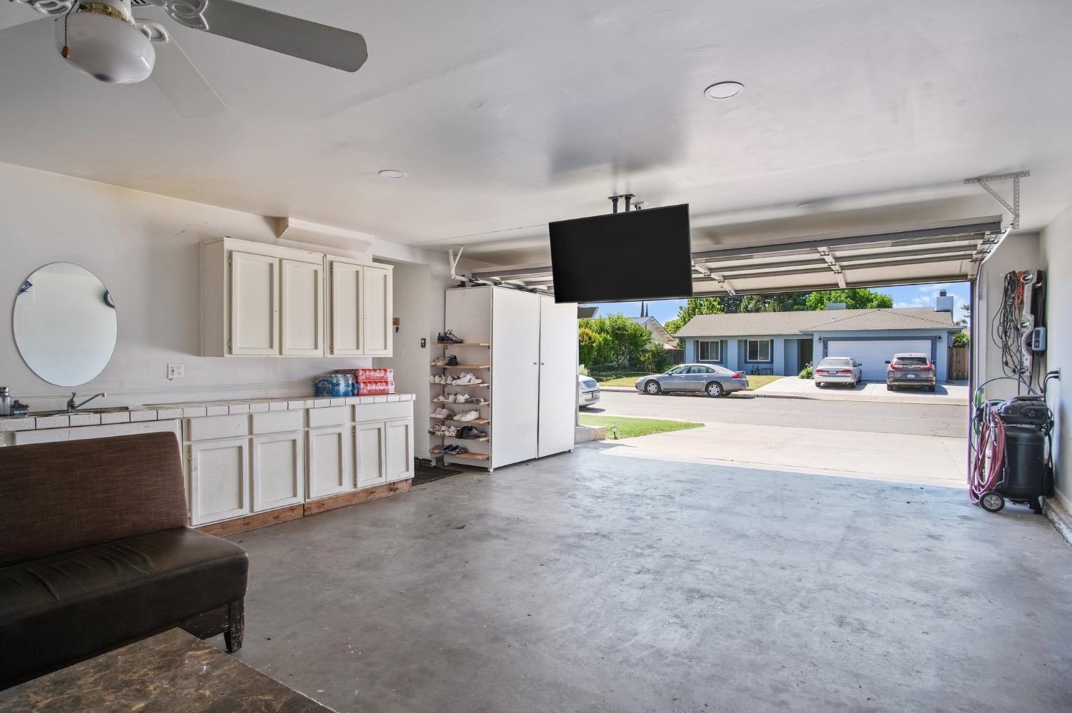 Detail Gallery Image 36 of 40 For 685 Bennington Ave, Turlock,  CA 95382 - 3 Beds | 2 Baths
