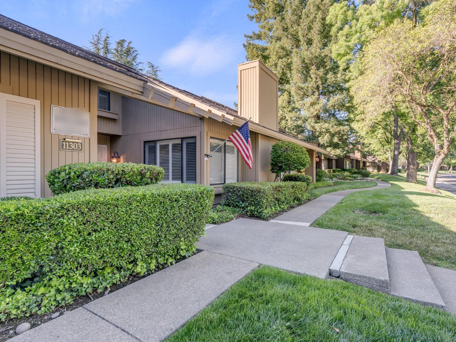 Detail Gallery Image 2 of 49 For 11303 Gold Country Blvd, Gold River,  CA 95670 - 3 Beds | 2/1 Baths