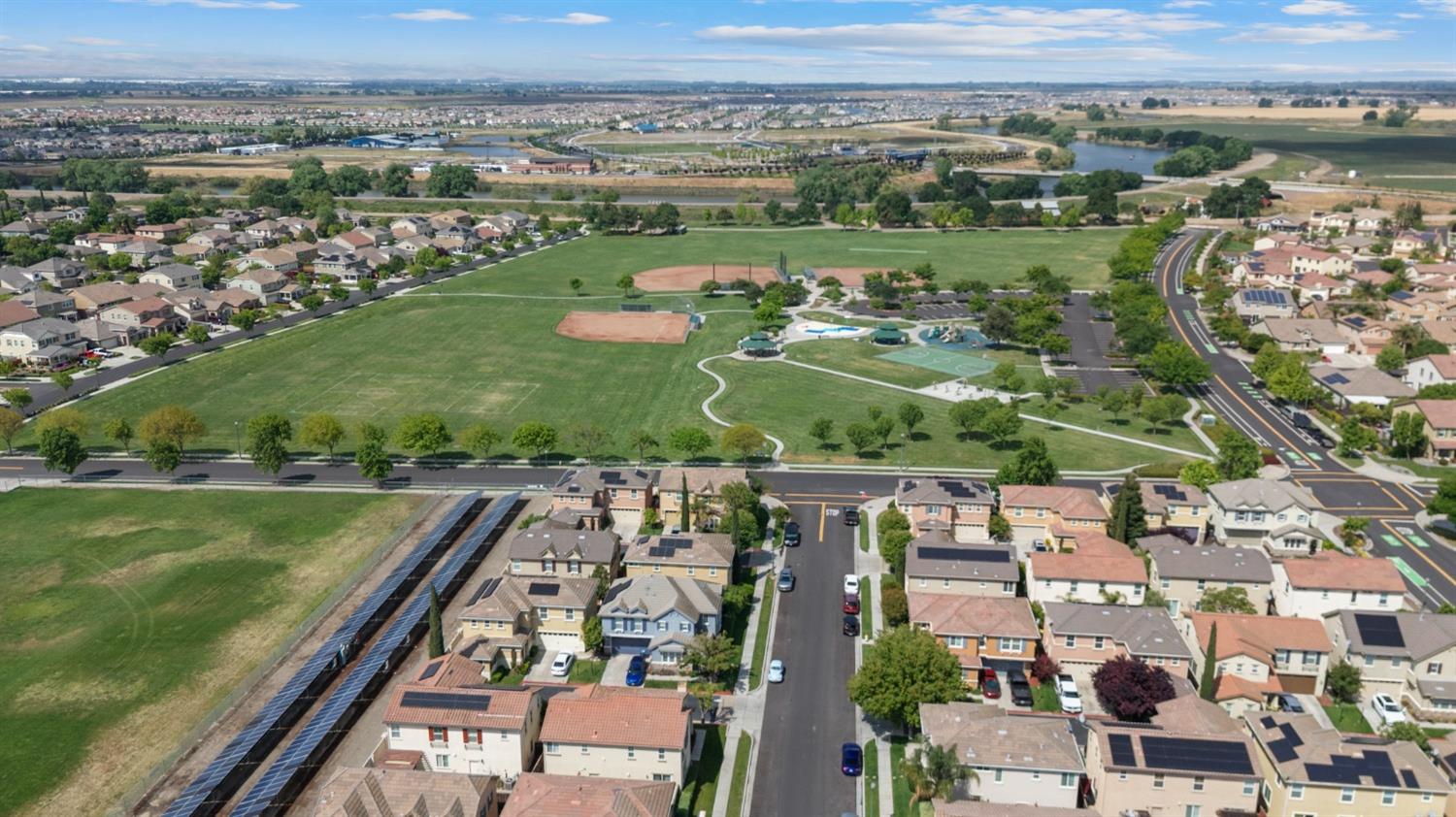 Detail Gallery Image 30 of 32 For 17263 S Bell Post Ln, Lathrop,  CA 95330 - 4 Beds | 2/1 Baths