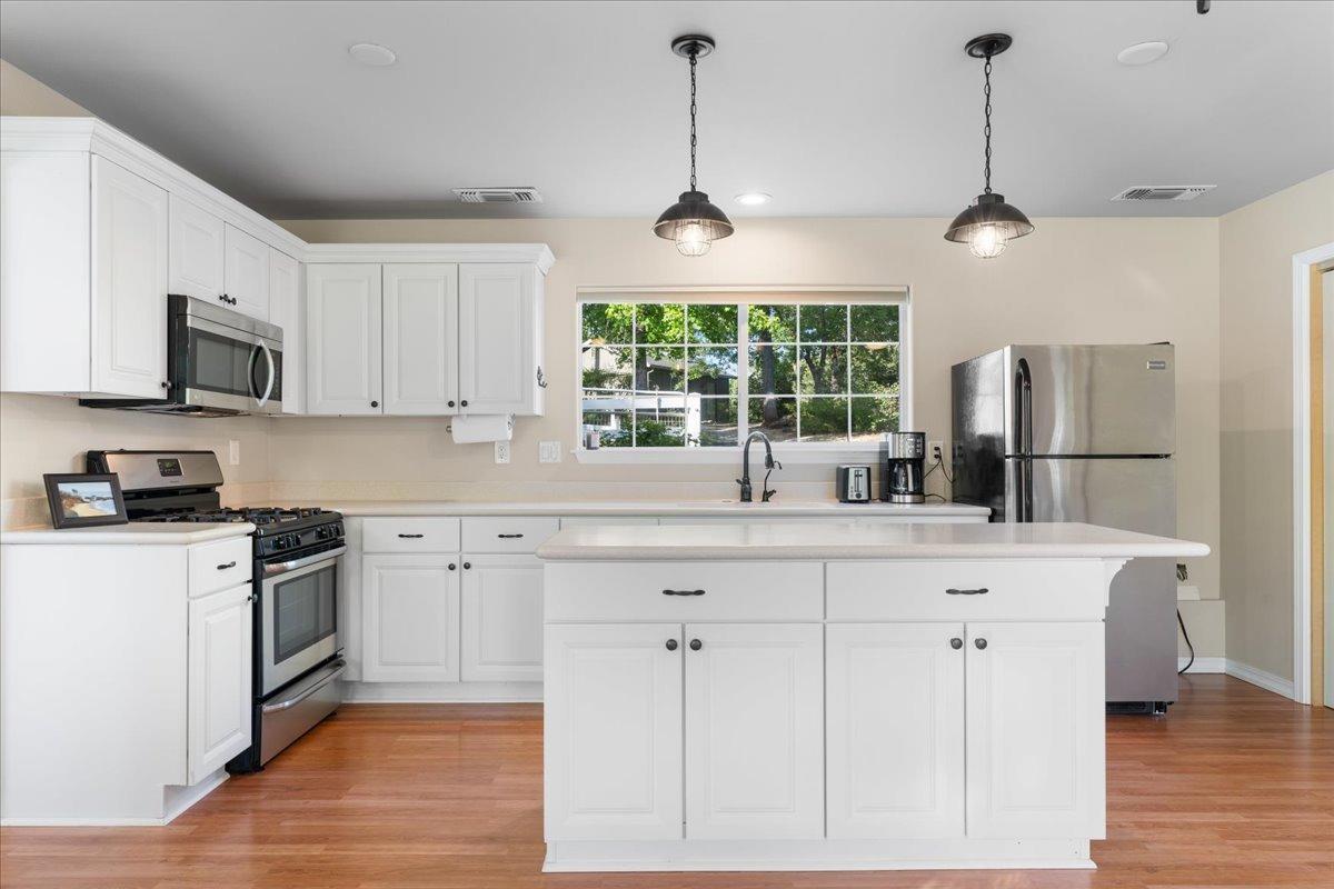 Detail Gallery Image 42 of 73 For 10107 Park View Ln, Penn Valley,  CA 95946 - 3 Beds | 2 Baths