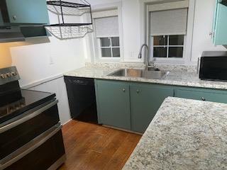 Detail Gallery Image 80 of 91 For 2321 H St, Sacramento,  CA 95816 - 4 Beds | 2 Baths