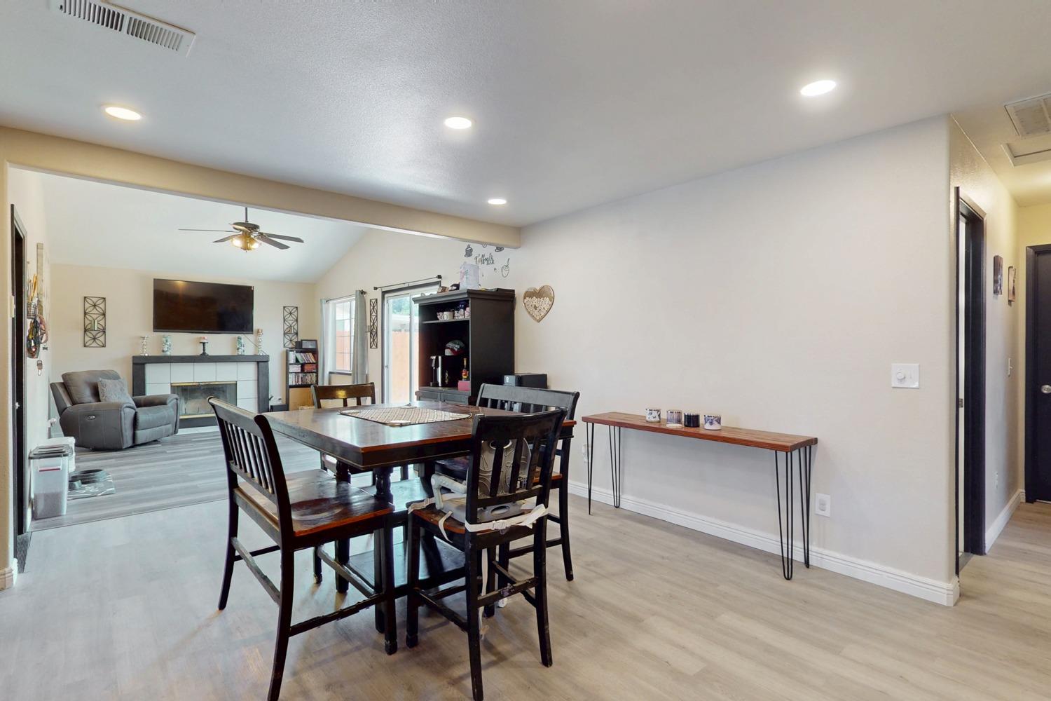 Detail Gallery Image 14 of 41 For 3003 Corinne Ct, Live Oak,  CA 95953 - 3 Beds | 2 Baths