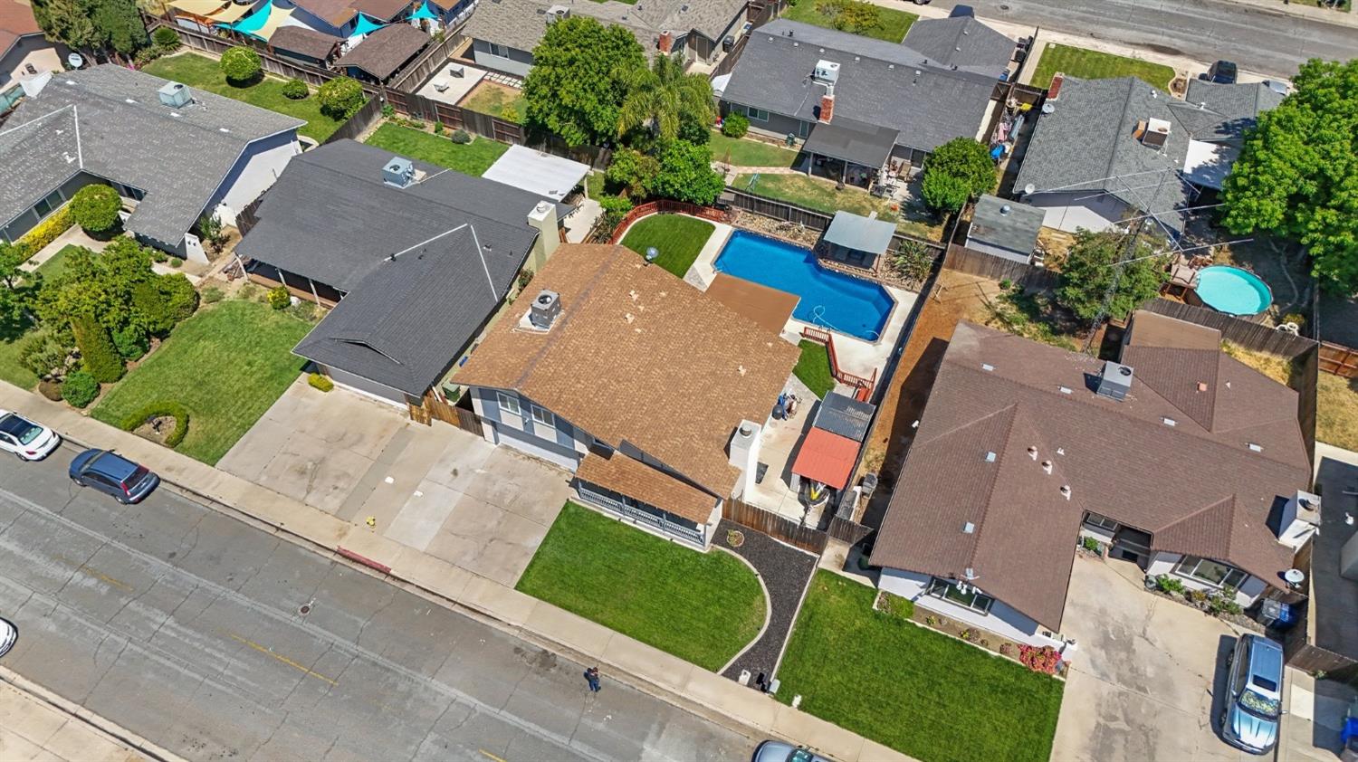 Detail Gallery Image 39 of 40 For 685 Bennington Ave, Turlock,  CA 95382 - 3 Beds | 2 Baths
