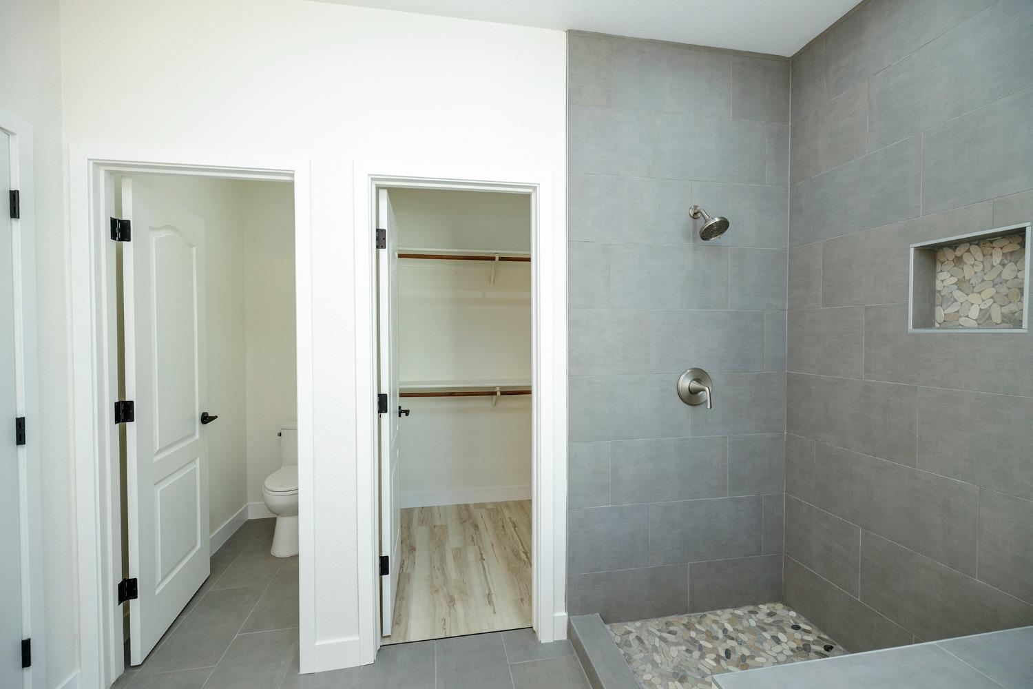 Detail Gallery Image 25 of 45 For 2192 Ivory Lace Ave, Manteca,  CA 95337 - 4 Beds | 2/1 Baths