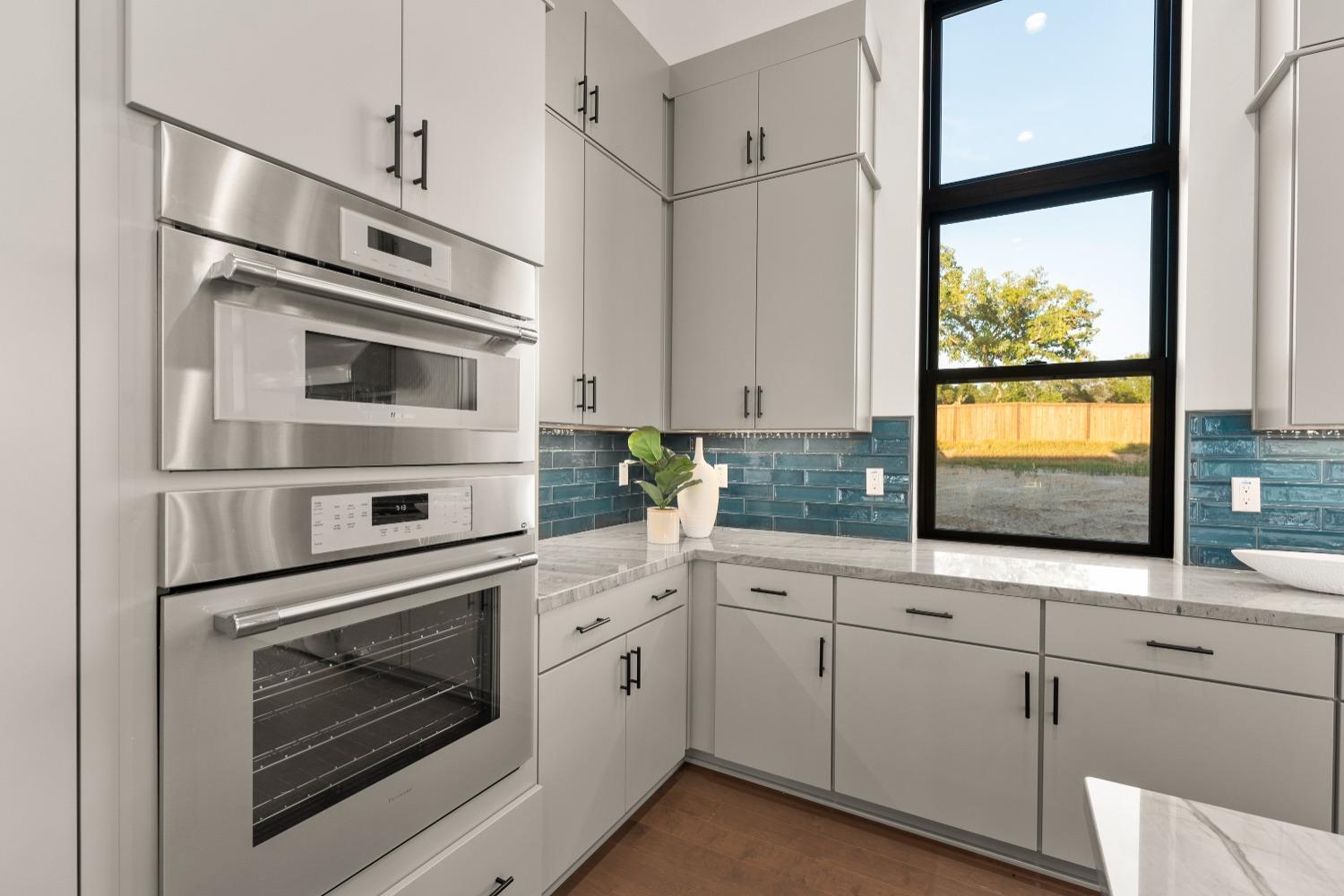 Detail Gallery Image 20 of 78 For 4810 Minero Ln, Granite Bay,  CA 95746 - 5 Beds | 4/1 Baths
