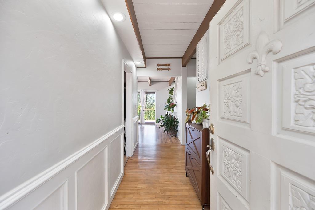 Detail Gallery Image 9 of 48 For 6202 Green Ridge Dr, Foresthill,  CA 95631 - 3 Beds | 2/1 Baths