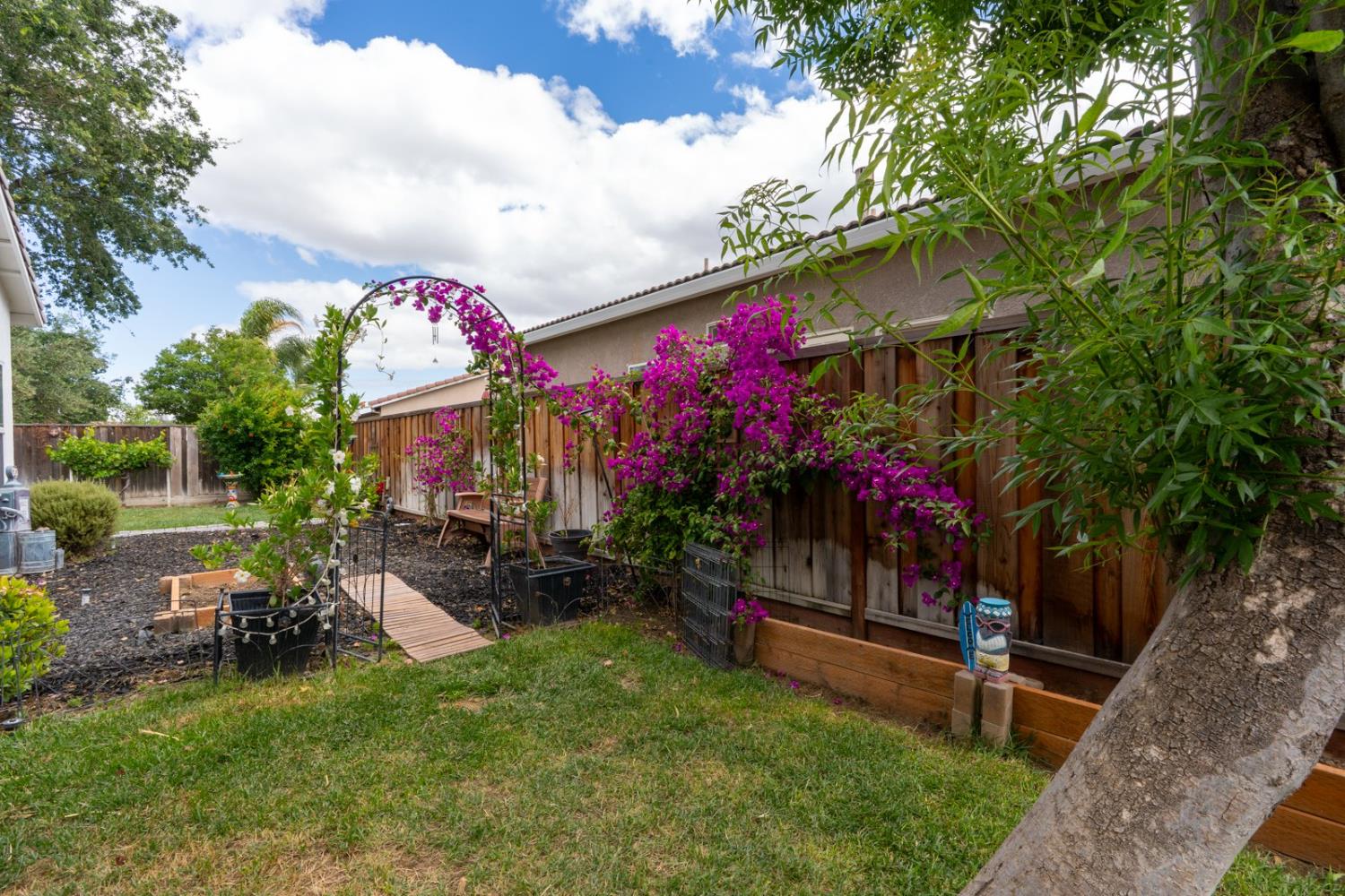 Detail Gallery Image 33 of 48 For 3008 La Vina Cir, Los Banos,  CA 93635 - 3 Beds | 2 Baths