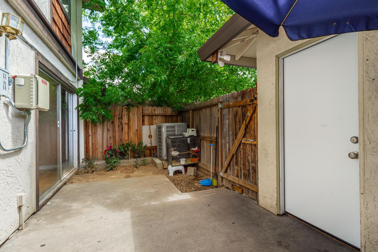 Johanson Circle, Sacramento, California image 42