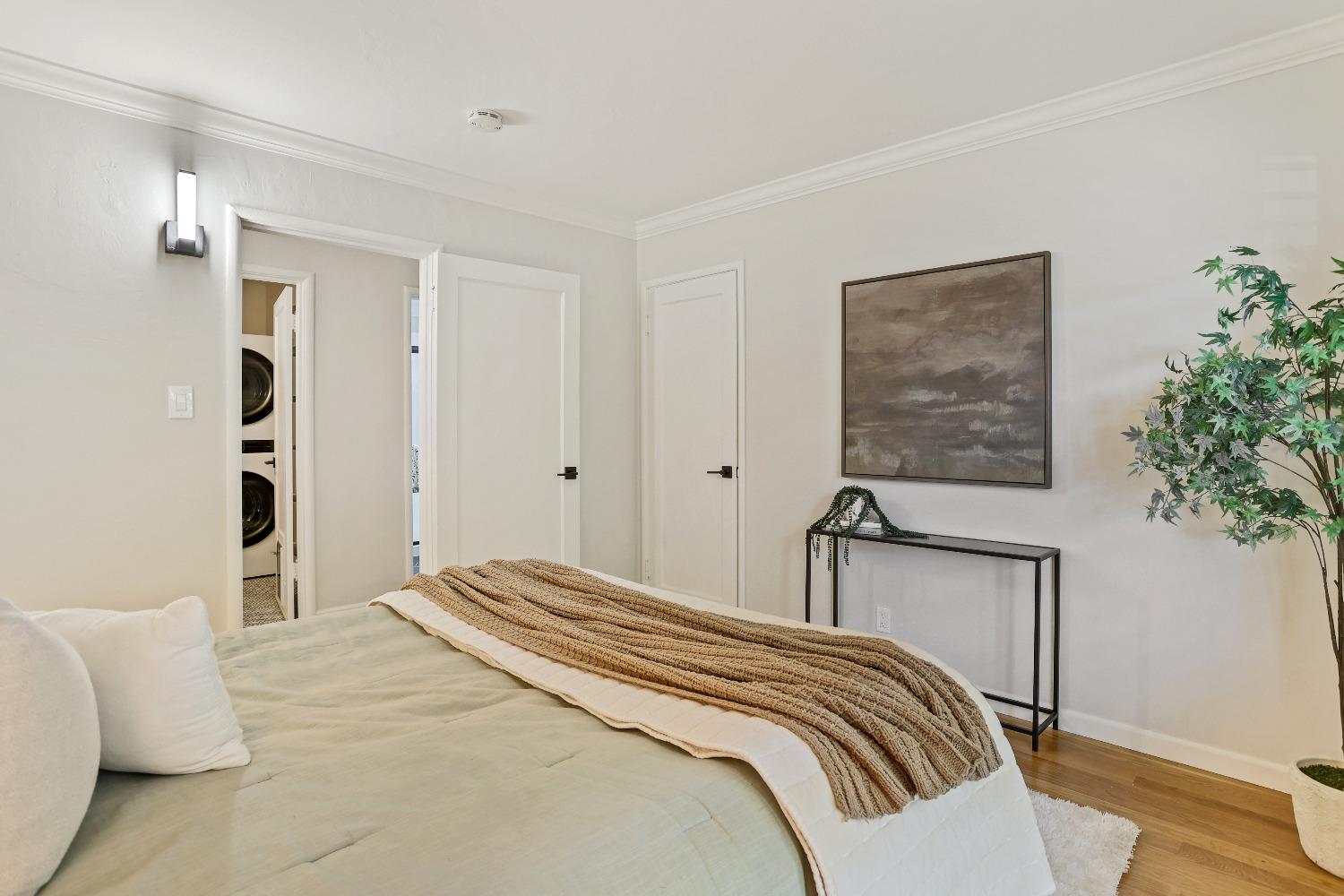 Detail Gallery Image 19 of 27 For 1644 San Pablo Ave #D,  Berkeley,  CA 94702 - 1 Beds | 1 Baths
