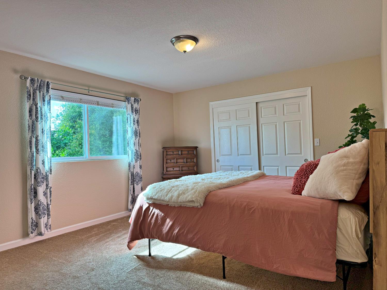 Detail Gallery Image 20 of 47 For 3781 Whispering Pines Ln, Shingle Springs,  CA 95682 - 3 Beds | 2 Baths