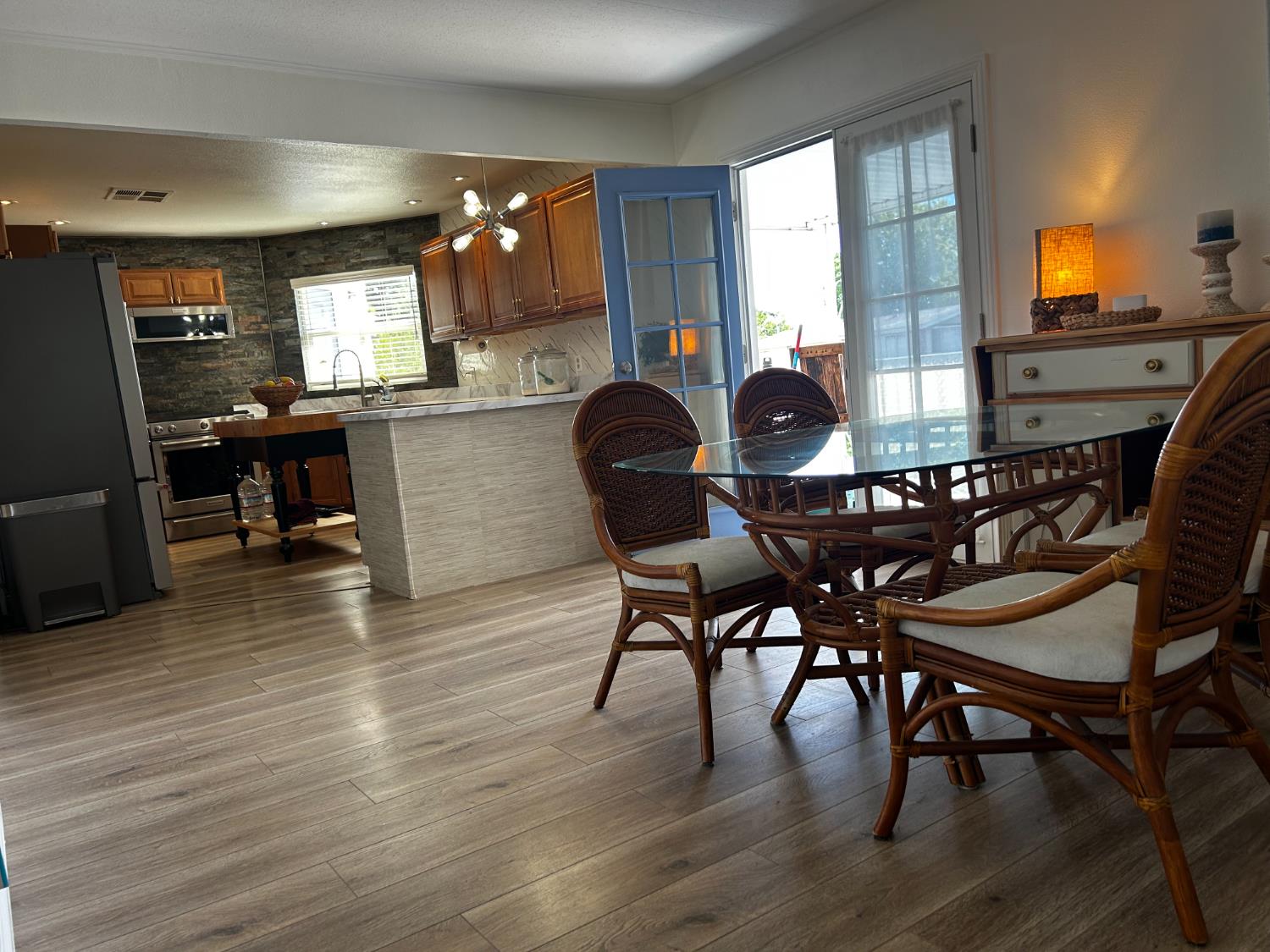 Detail Gallery Image 7 of 22 For 4 Kaseberg, Roseville,  CA 95678 - 2 Beds | 2 Baths