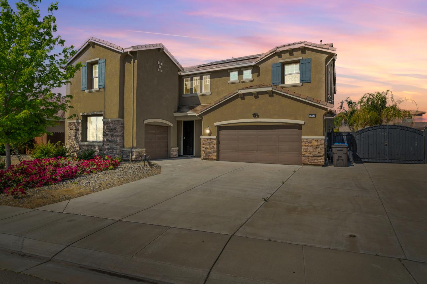 Detail Gallery Image 1 of 46 For 2317 Mathar Dr, Manteca,  CA 95337 - 5 Beds | 4/1 Baths