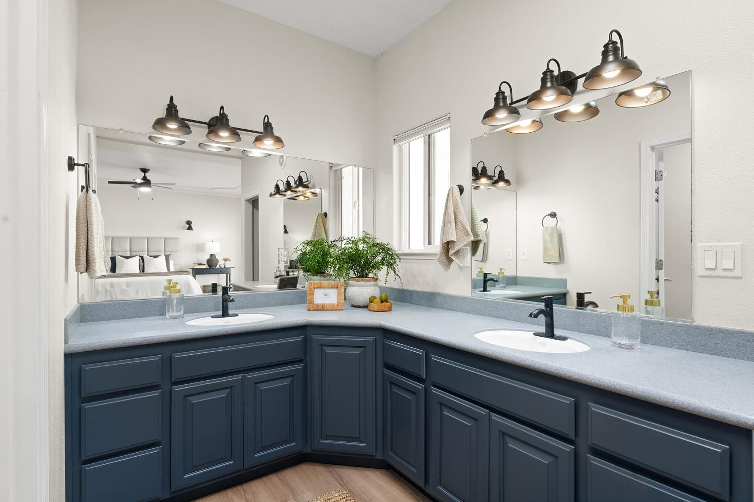 Detail Gallery Image 31 of 68 For 6065 County Road 22, Orland,  CA 95963 - 4 Beds | 3/1 Baths