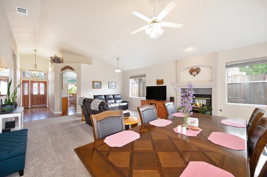 Detail Gallery Image 16 of 46 For 8958 Augustine Ct, Orangevale,  CA 95662 - 3 Beds | 2 Baths