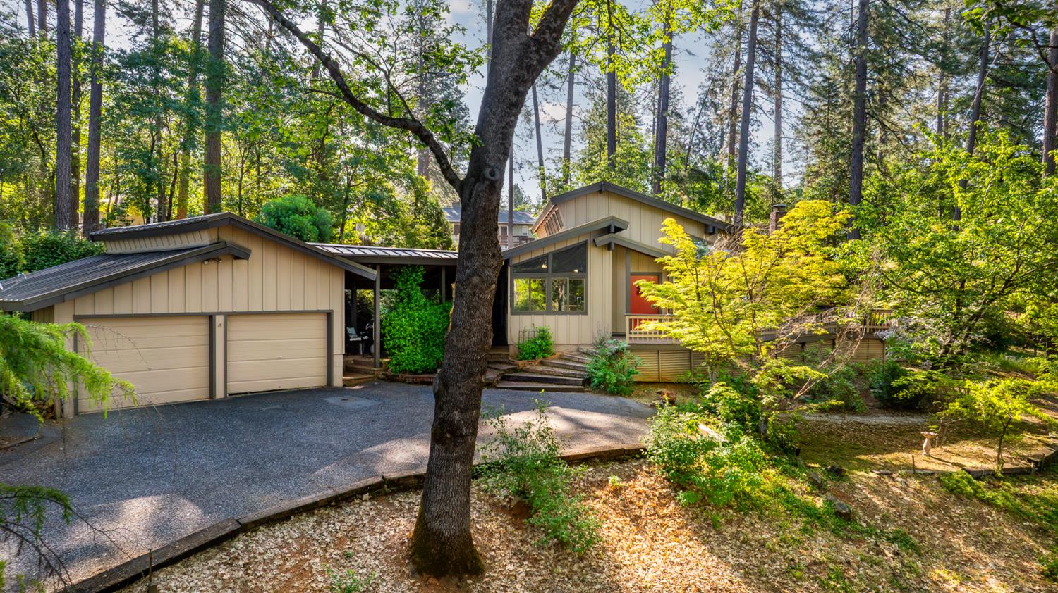 Nottingham Lane, Grass Valley, California image 32