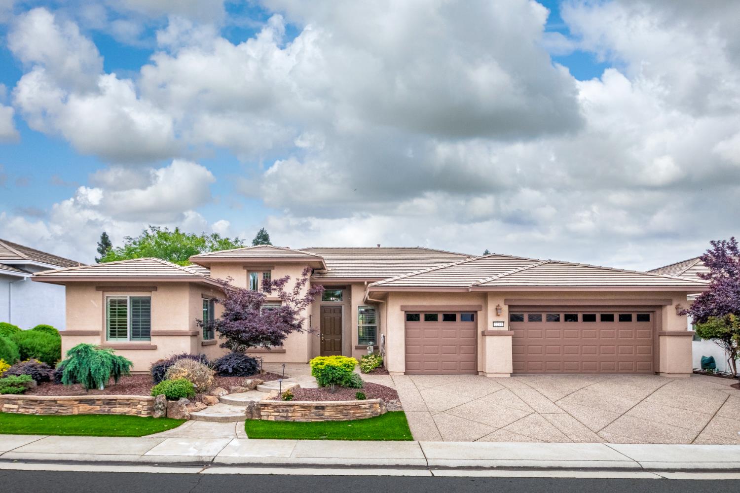 Detail Gallery Image 2 of 41 For 2291 Walden View Ln, Lincoln,  CA 95648 - 2 Beds | 2/1 Baths
