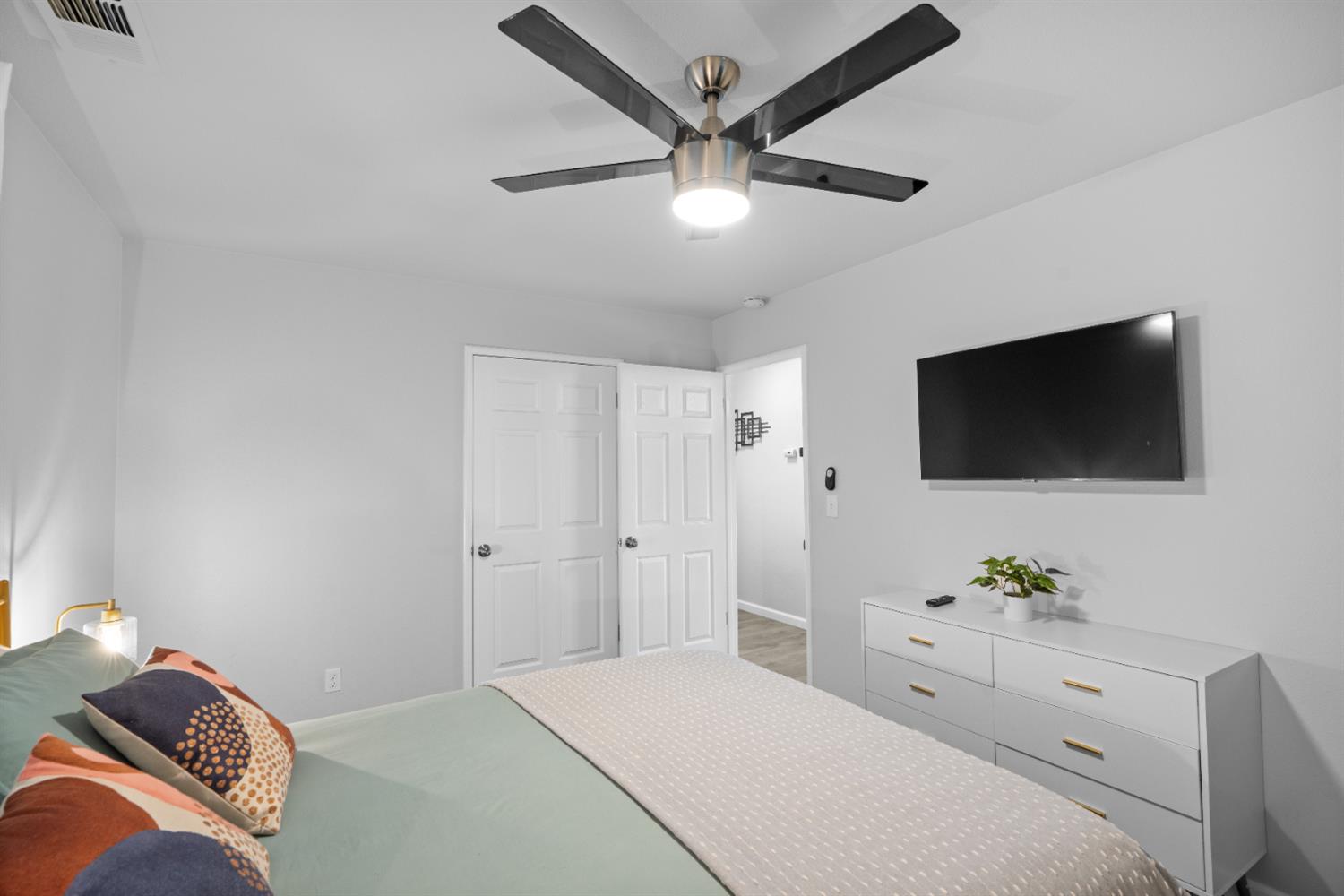Detail Gallery Image 34 of 48 For 2638 N Olive Ave, Turlock,  CA 95382 - 2 Beds | 1 Baths