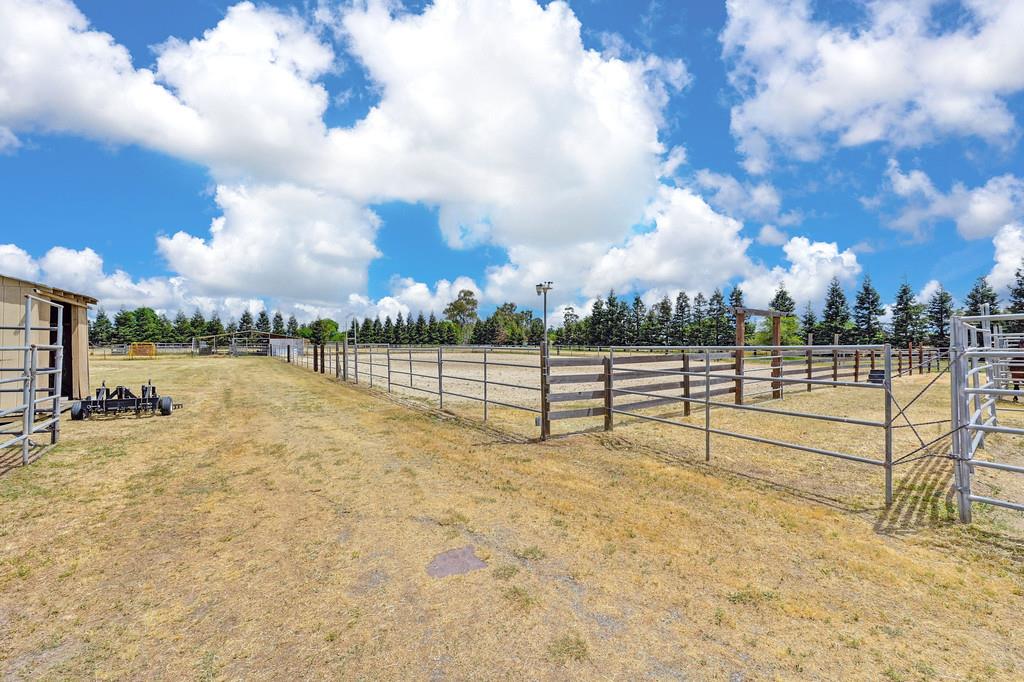 Detail Gallery Image 80 of 87 For 24684 N Watkinson Rd, Acampo,  CA 95220 - 2 Beds | 2 Baths