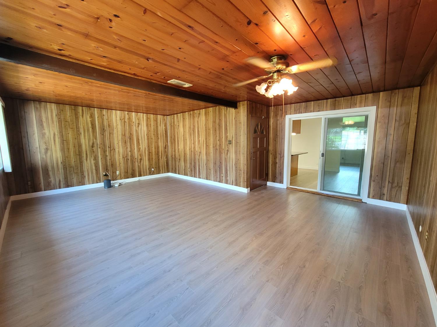 Detail Gallery Image 20 of 35 For 1408 Gregory Way, Roseville,  CA 95661 - 3 Beds | 2 Baths