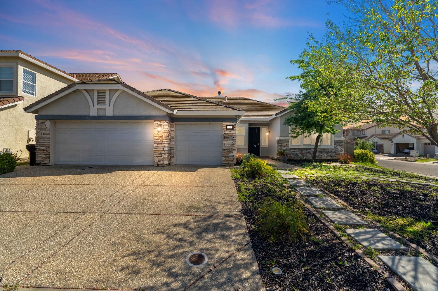 Gladwin Way, Elk Grove, California image 1
