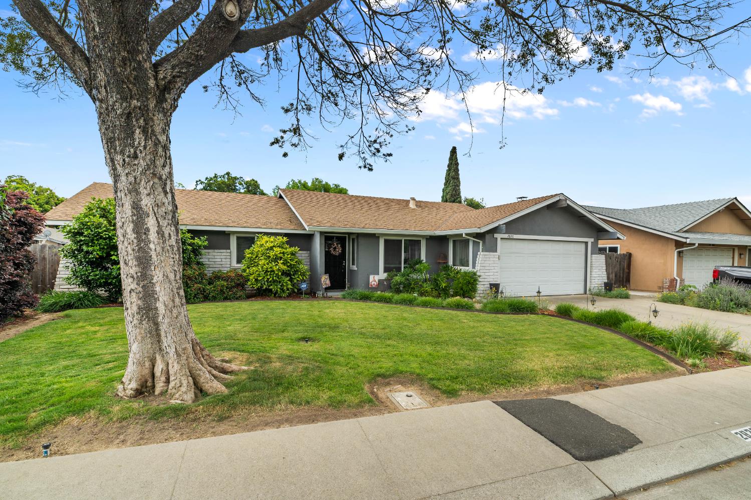 Detail Gallery Image 1 of 28 For 2820 Marble Dr, Modesto,  CA 95355 - 3 Beds | 2 Baths