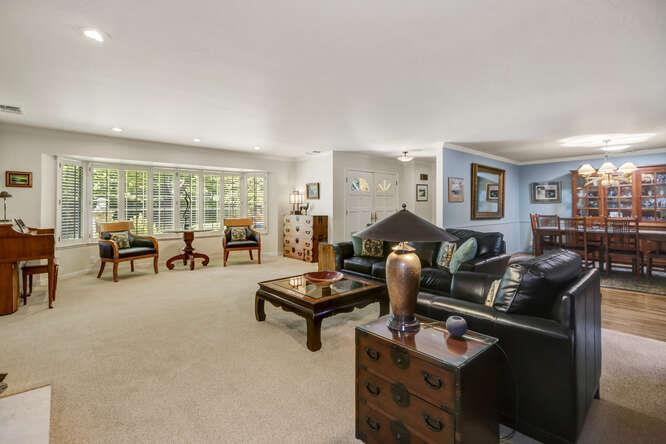 Detail Gallery Image 12 of 82 For 3399 Barberry, Sacramento,  CA 95864 - 5 Beds | 3/2 Baths