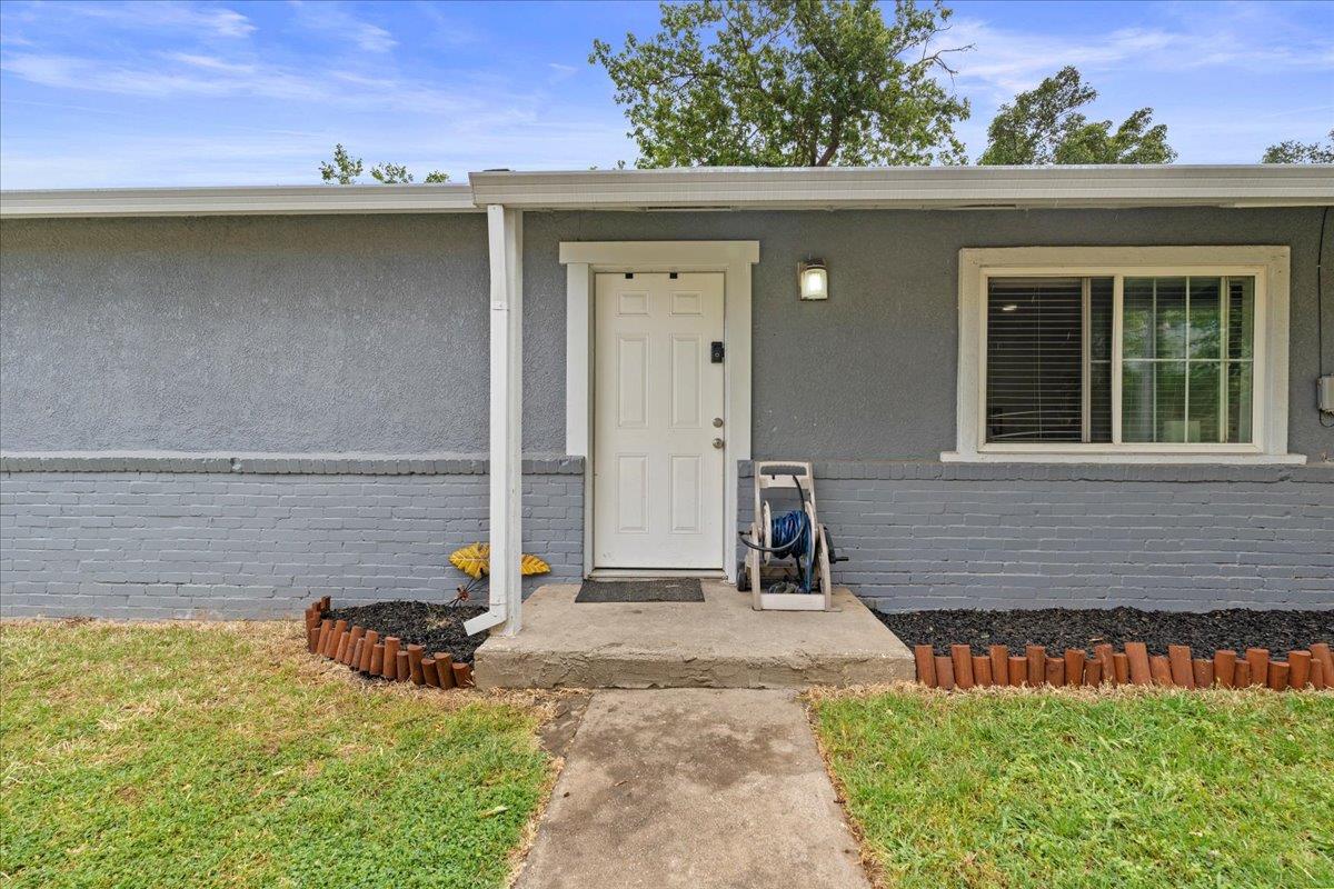 164 Santiago Avenue, Sacramento, California image 4