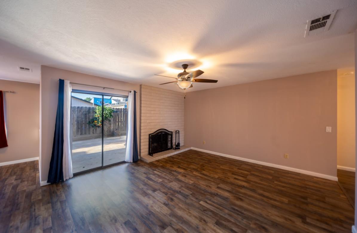 Detail Gallery Image 21 of 25 For 2253 Newbury Cir, Lodi,  CA 95240 - 3 Beds | 2 Baths