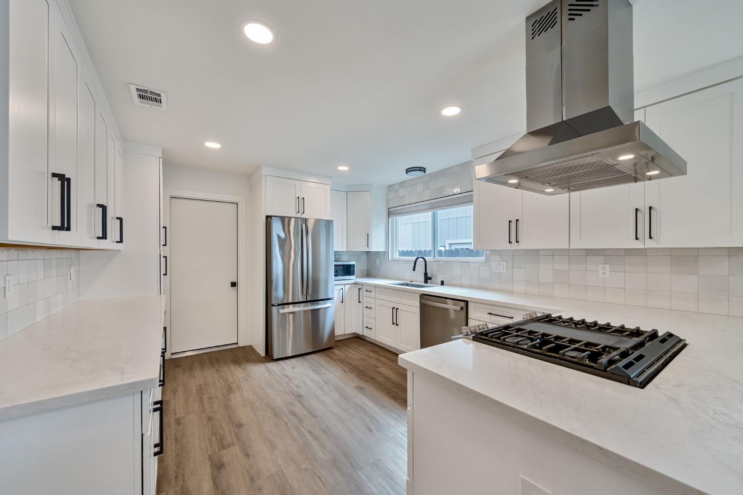 Detail Gallery Image 19 of 46 For 6469 Woodhills Way, Citrus Heights,  CA 95621 - 3 Beds | 2 Baths