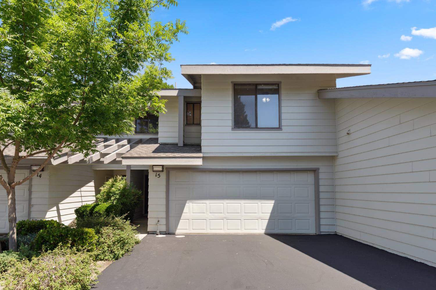 Detail Gallery Image 2 of 34 For 3350 M St #15,  Merced,  CA 95348 - 3 Beds | 2/1 Baths