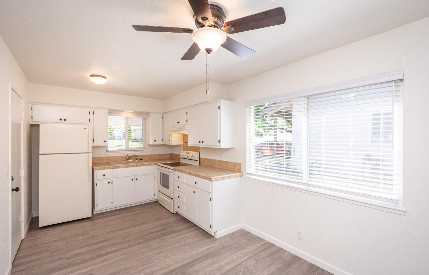 Detail Gallery Image 10 of 35 For 6230 Westwood Dr, Rocklin,  CA 95677 - – Beds | – Baths