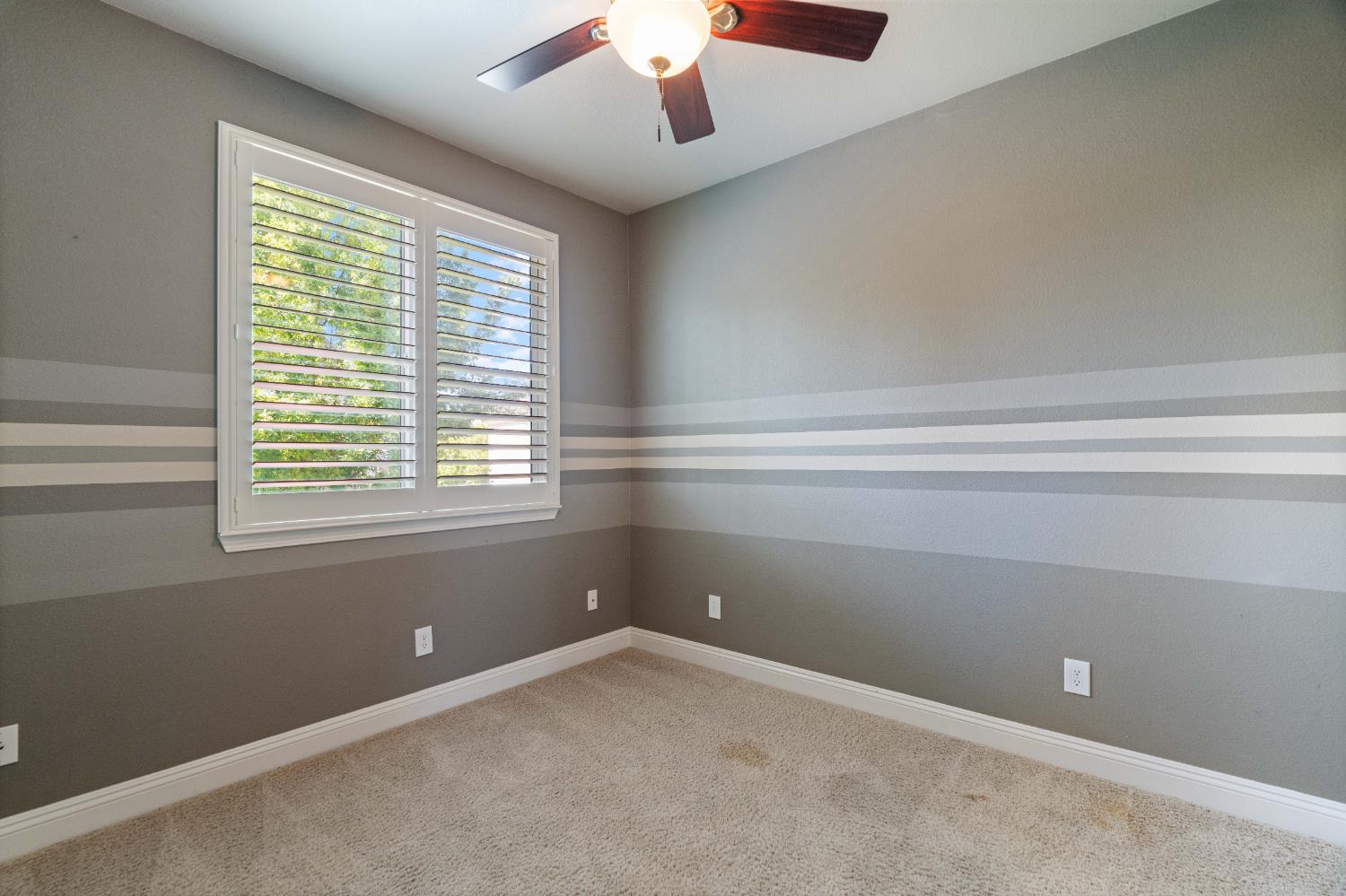 Detail Gallery Image 11 of 36 For 251 Martis Valley Cir, Sacramento,  CA 95835 - 4 Beds | 2/1 Baths