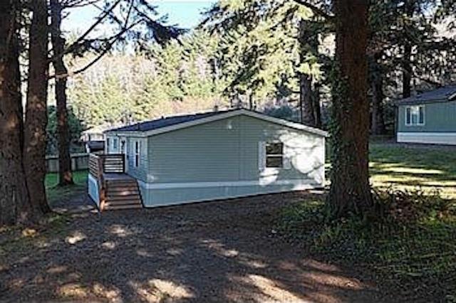 Detail Gallery Image 1 of 27 For 17281 Highway 101 N 4, –,  CA 95567 - 3 Beds | 2 Baths