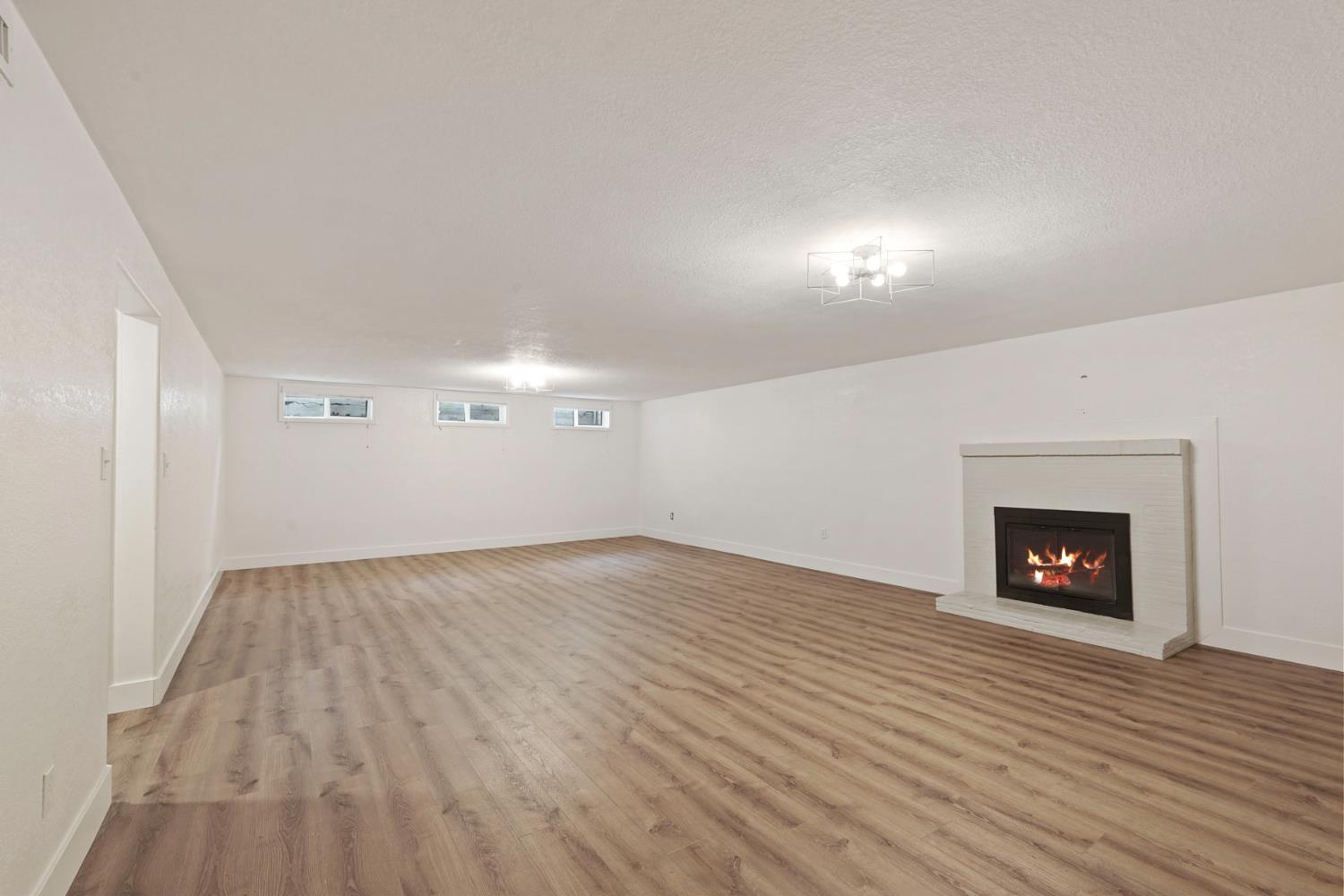 Detail Gallery Image 35 of 49 For 205 S Crescent Ave, Lodi,  CA 95240 - 3 Beds | 2 Baths