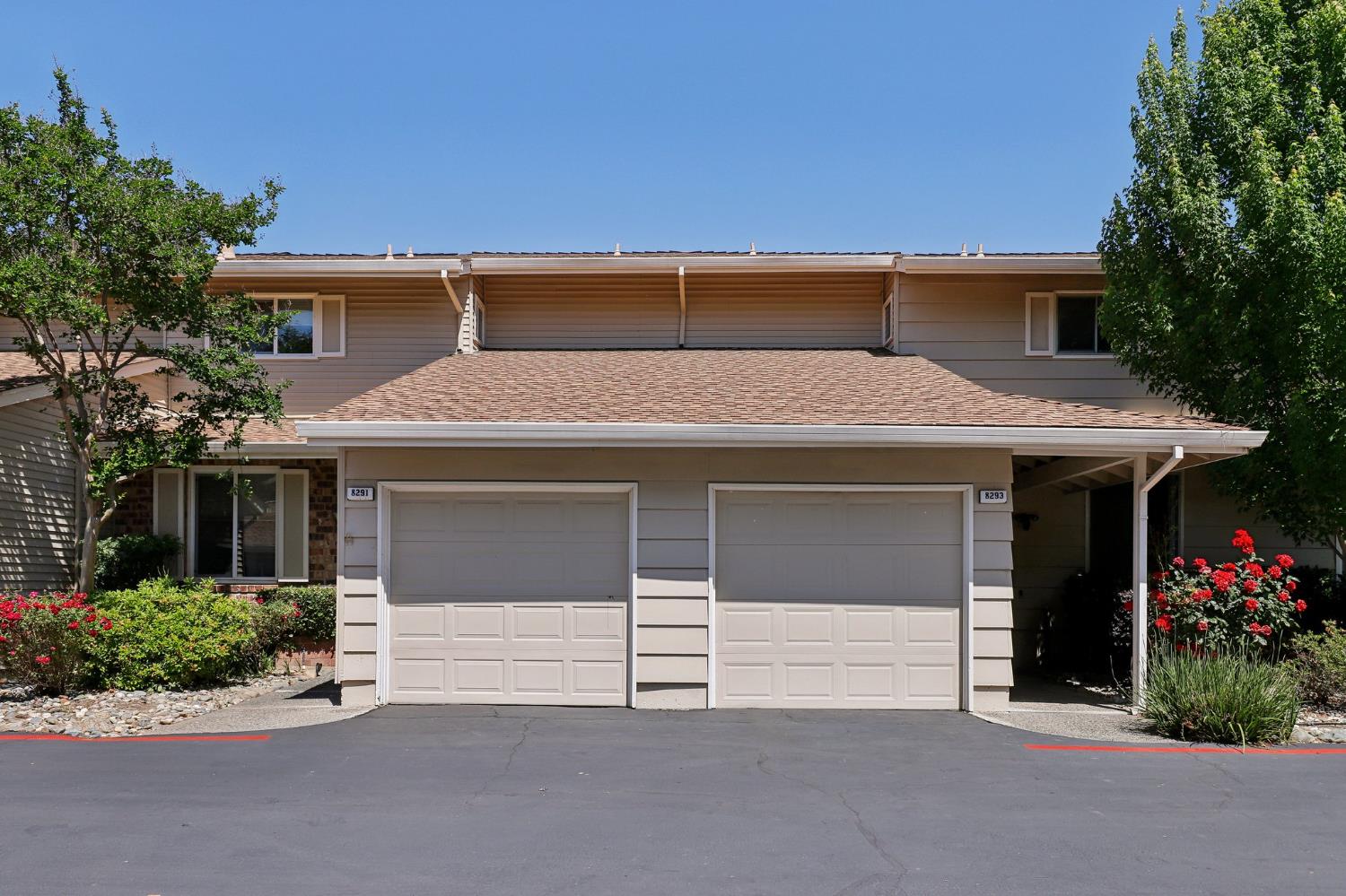 La Riviera Drive, Sacramento, California image 1